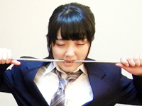 qvmt@~[
